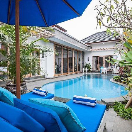 Ambermoon Villa 2 Seminyak Esterno foto