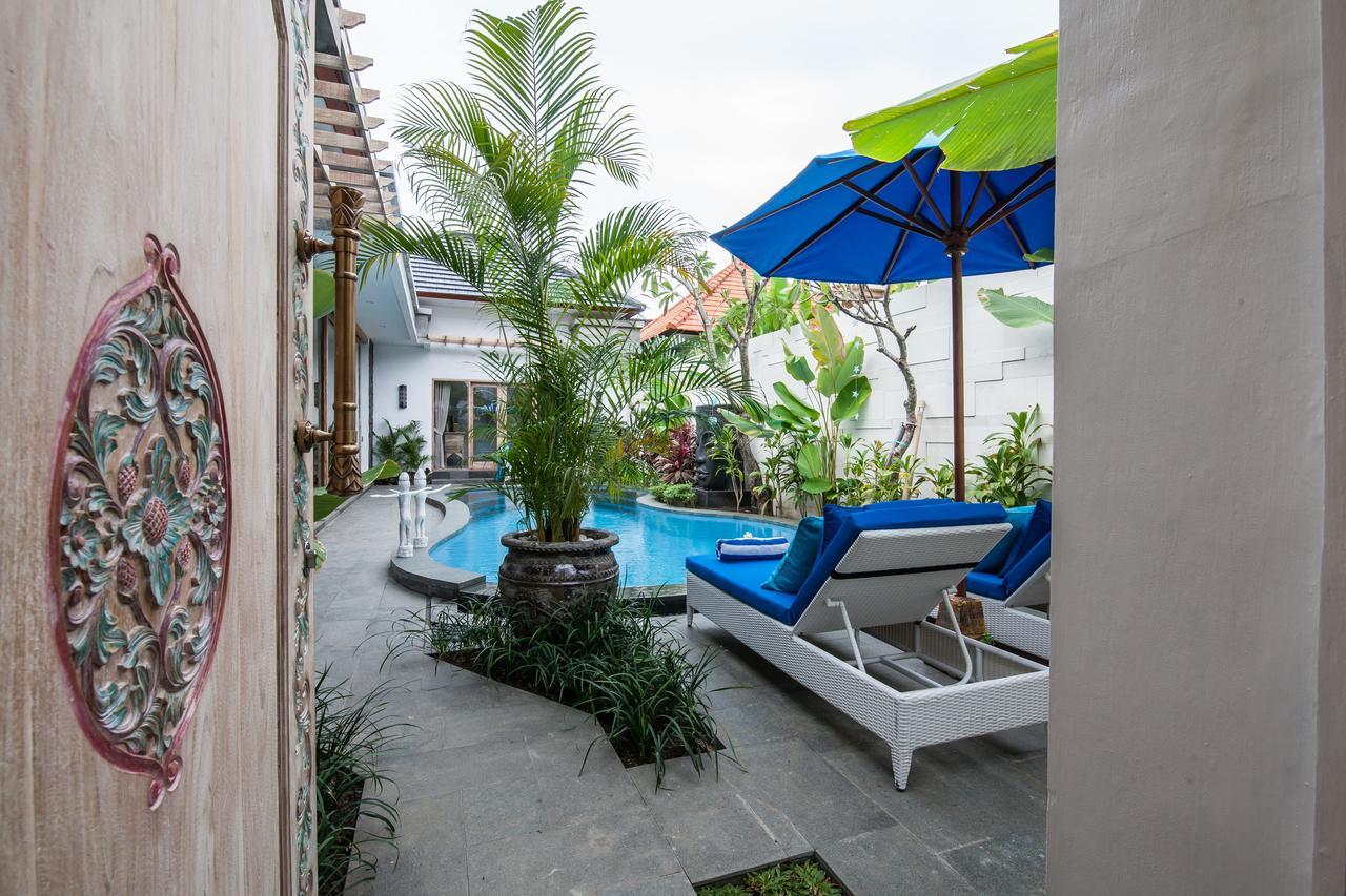 Ambermoon Villa 2 Seminyak Esterno foto