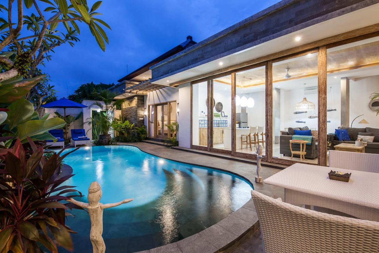 Ambermoon Villa 2 Seminyak Esterno foto